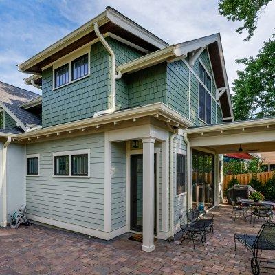 Exterior view Hyde Park kitchen and master suite addition Wilcox Architecture